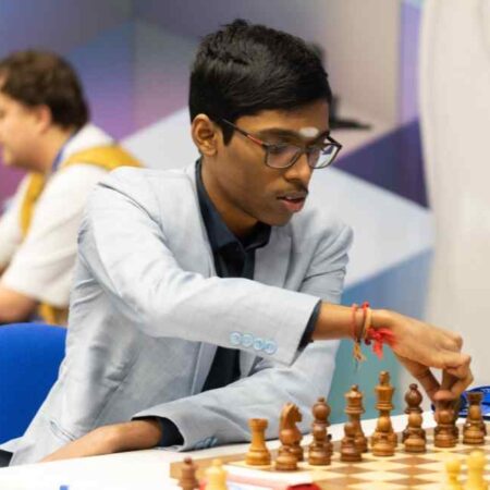 टाटा स्टील शतरंज मास्टर्स 2025: राउंड 5 में गुकेश की ‘मेहनत की जीत’, प्रज्ञानानंद ने गंवाई एकल बढ़त