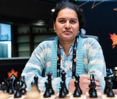 कोनेरू हम्पी: शतरंज के बिसात पर कैंडिडेट्स टूर्नामेंट की ओर बढ़ता भारतीय गौरव